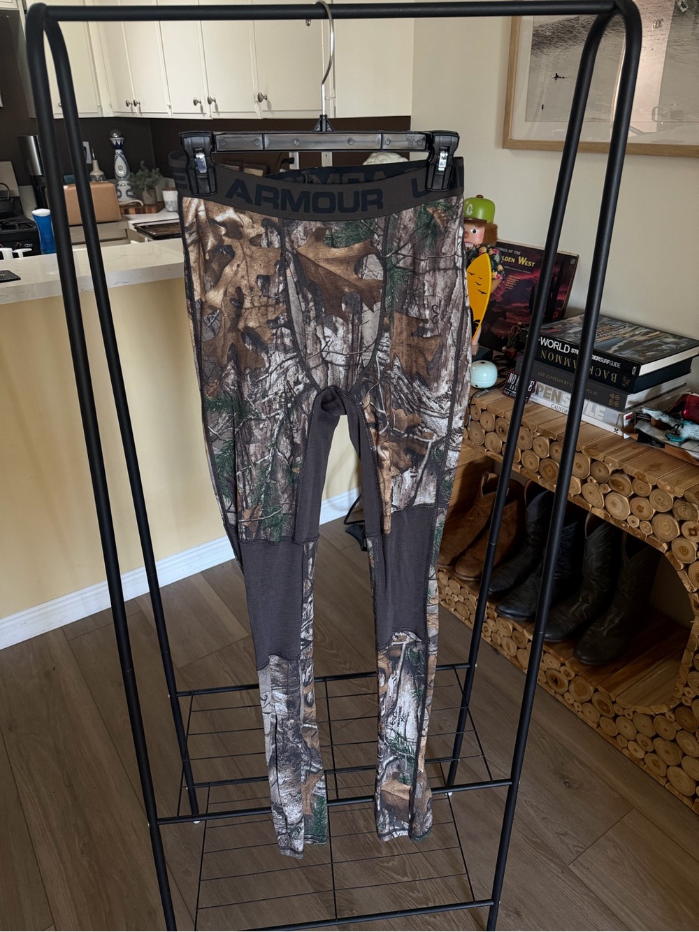 Under Armour ColdGear Camo Hunting Base Layer Leggings Pants Size Medium